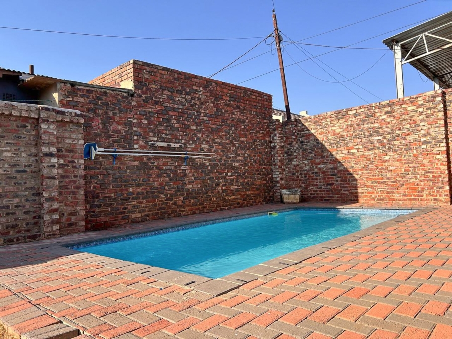 3 Bedroom Property for Sale in Potchefstroom North West